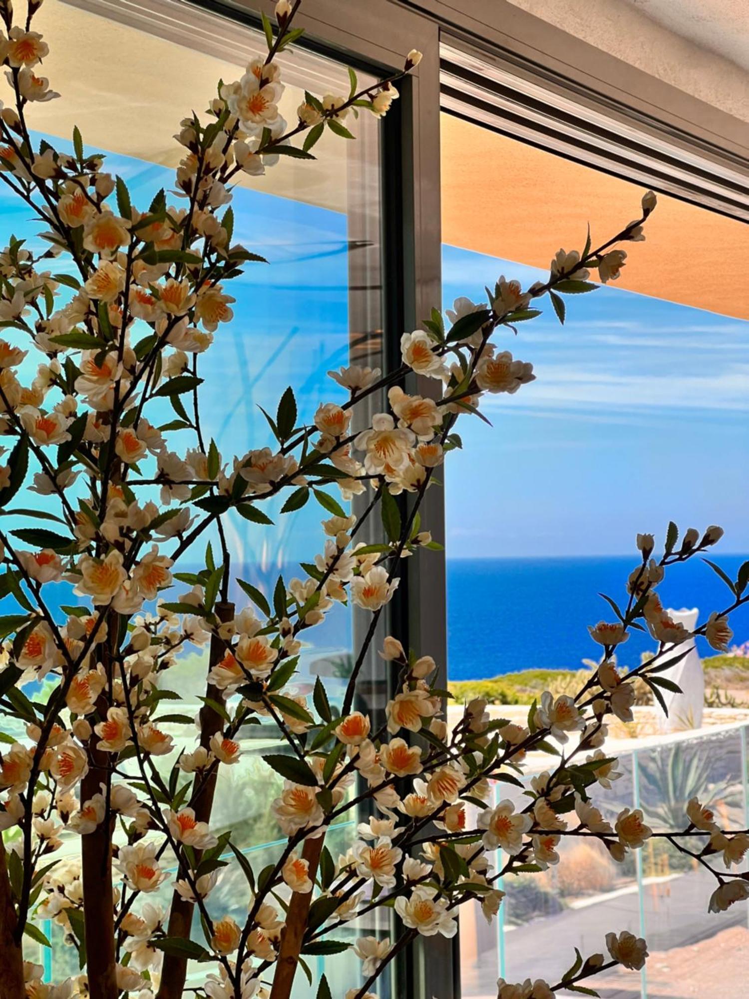Santateresa Hotel Бонифачо Екстериор снимка