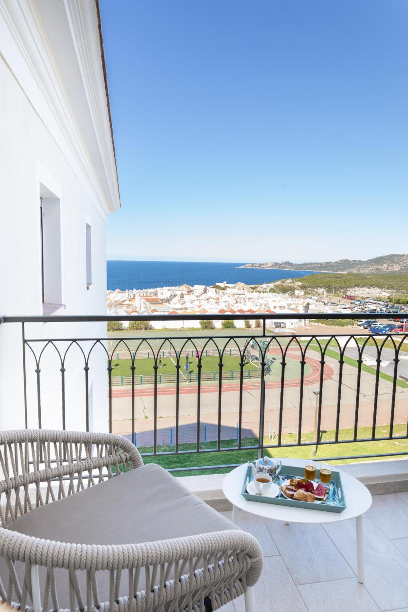 Santateresa Hotel Бонифачо Екстериор снимка