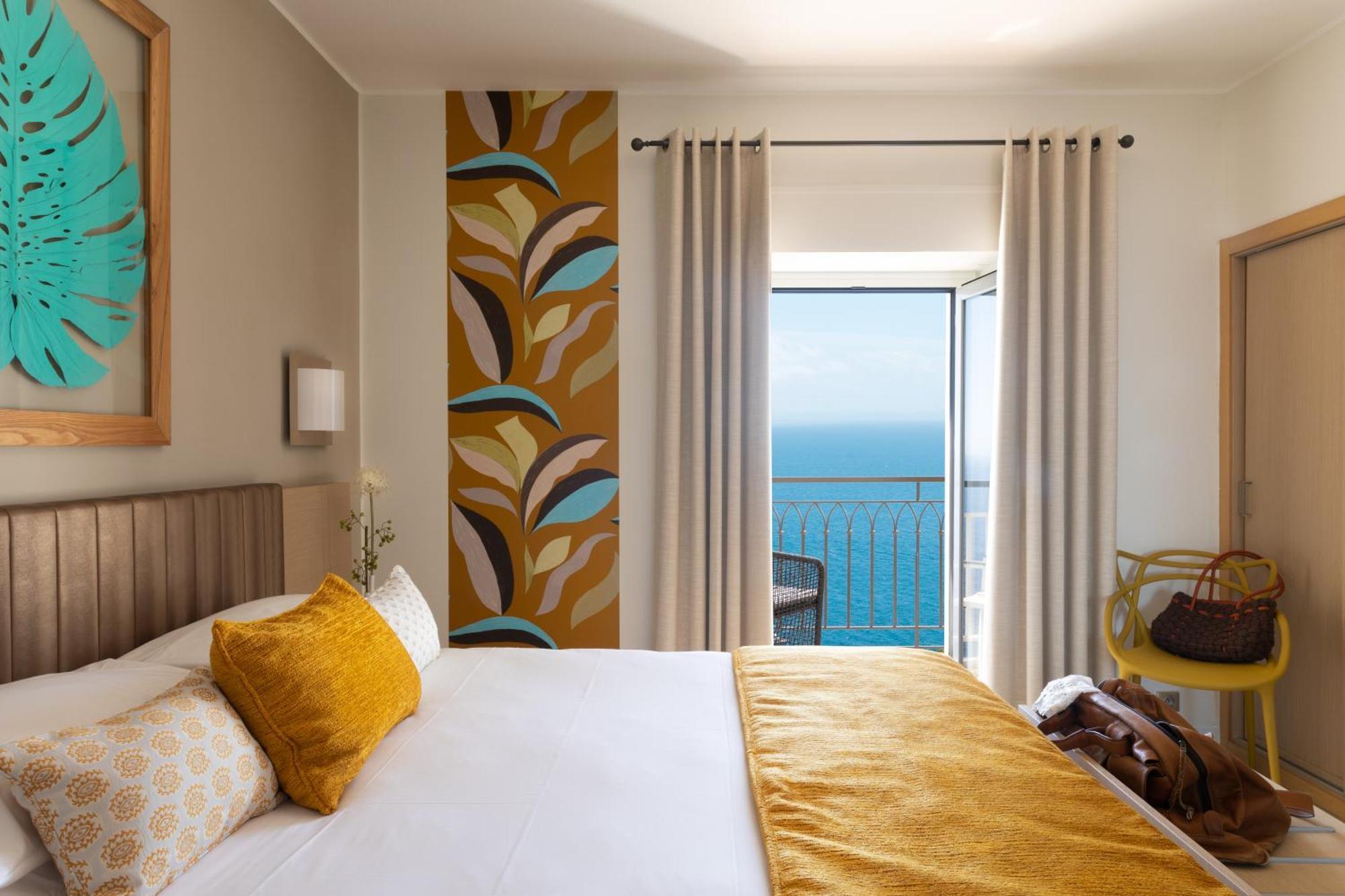 Santateresa Hotel Бонифачо Екстериор снимка
